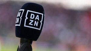 Il microfono di Dazn - Foto Lapresse - Ilpallonegonfiato