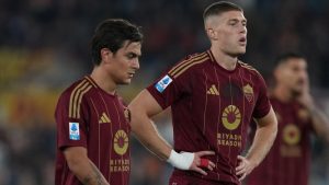 Dybala-Dovbyk-Pellegrini, calciatori Roma, durante una delle ultime partite dei giallorossi/LAPRESSE-ilpallonegonfiato.it