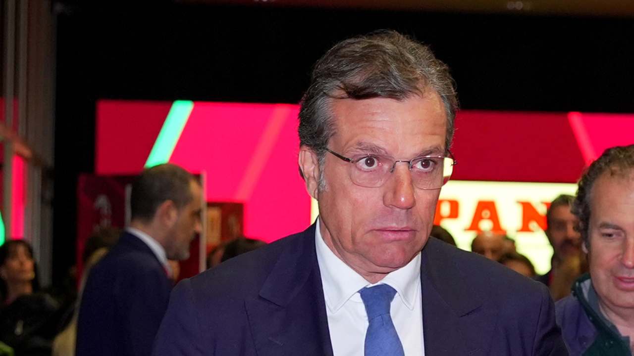 Il calciatore non sarebbe mai voluto andare via