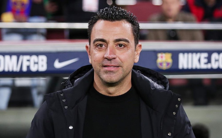 Xavi in panchina - Foto X - Ilpallonegonfiato